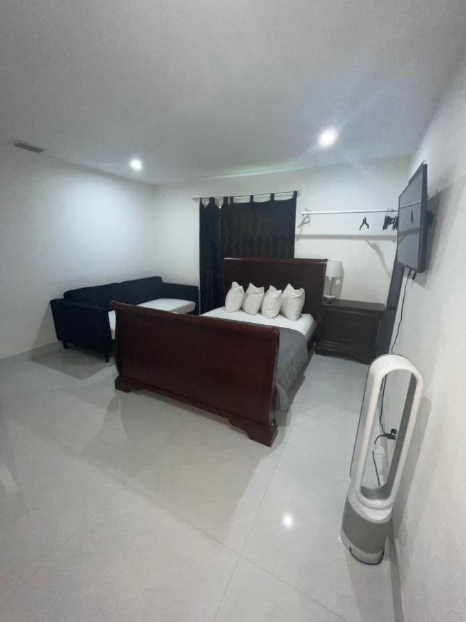 Room & Private Bathroom Boca Raton Esterno foto